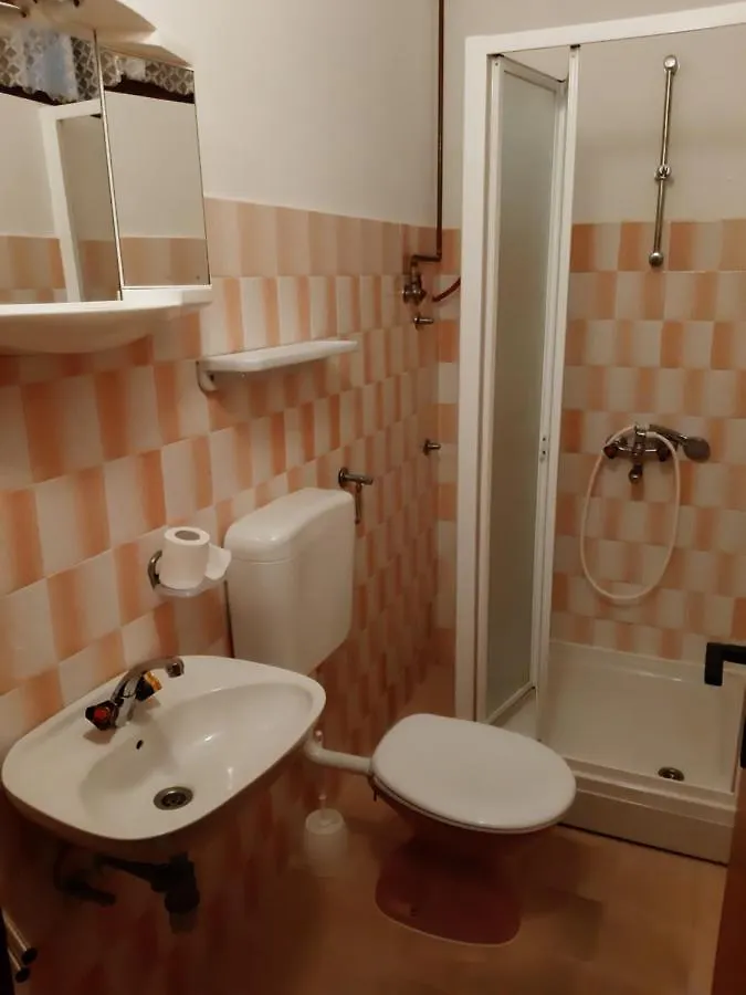 Apartmani Lucija I Maro Kampor