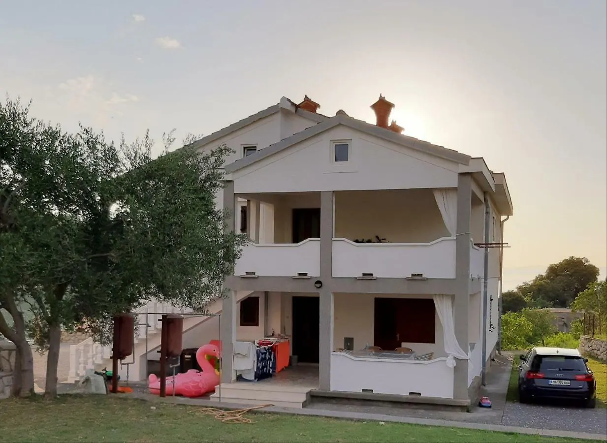 דירה Kampor Apartmani Lucija I Maro קרואטיה